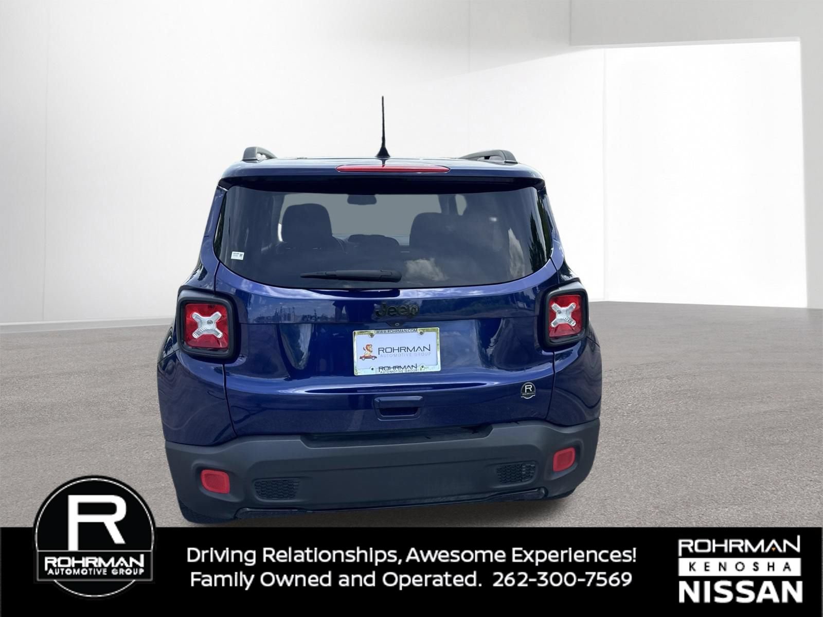 Used 2018 Jeep Renegade Altitude w/ Cold Weather Group FWD image 7