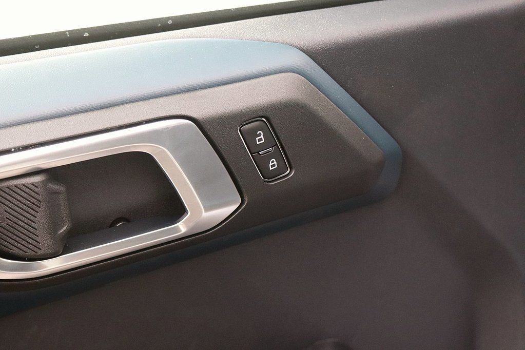 New 2026 Ford Bronco Heritage Edition image 12