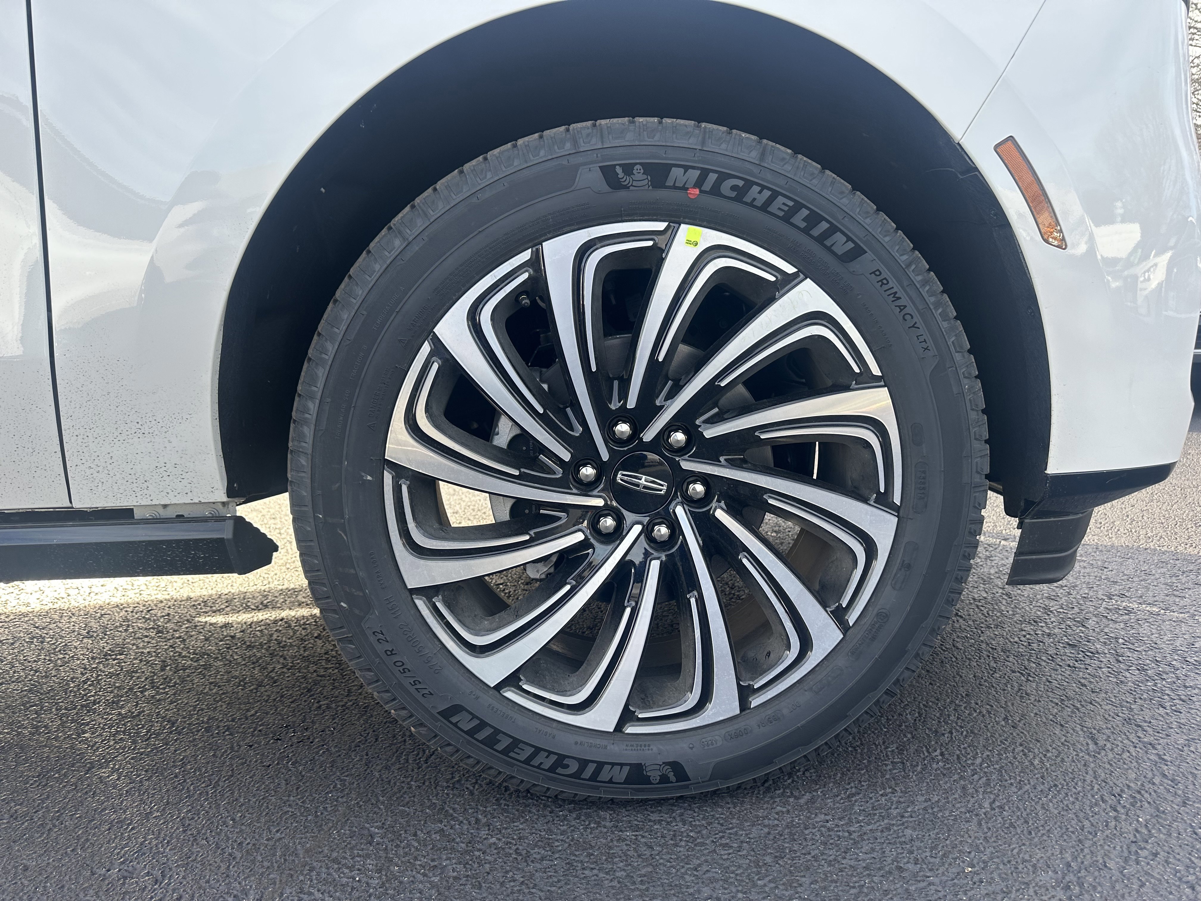 New 2025 Lincoln Navigator Black Label image 9