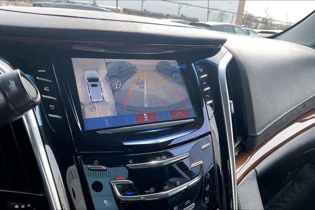 Used 2019 Cadillac Escalade Luxury image 21