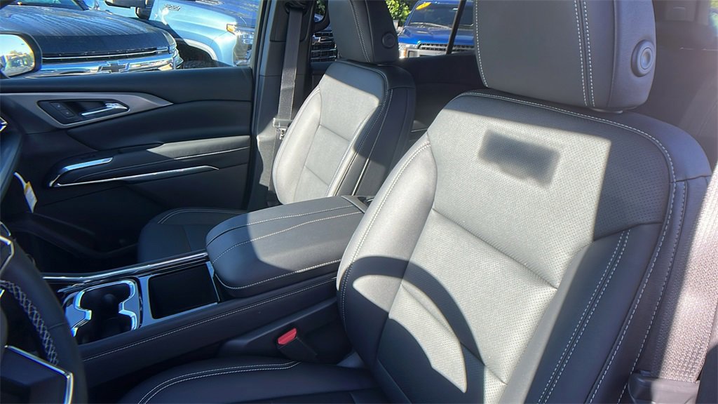 New 2026 Chevrolet Traverse LT w/ Driver Confidence Package image 15