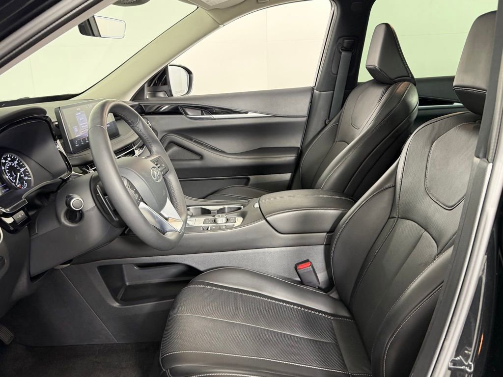 Used 2025 INFINITI QX60 Pure image 20
