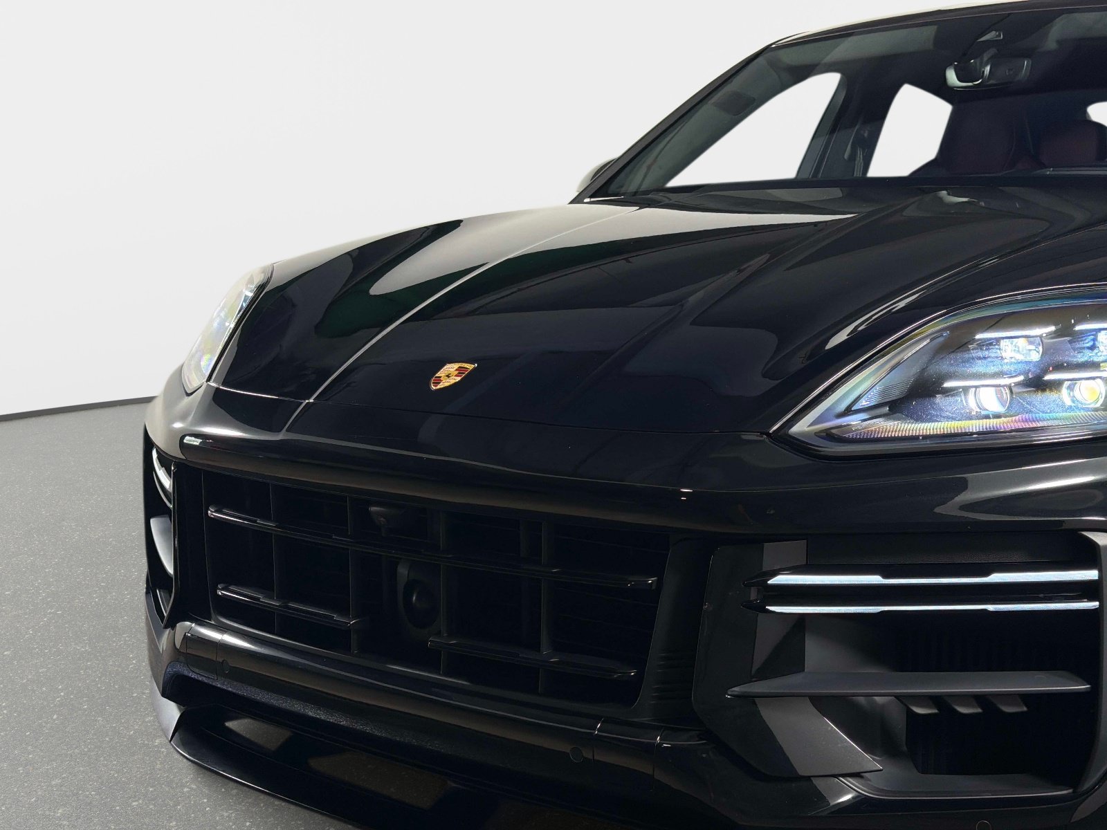 Used 2024 Porsche Cayenne Turbo GT AWD/4WD image 11