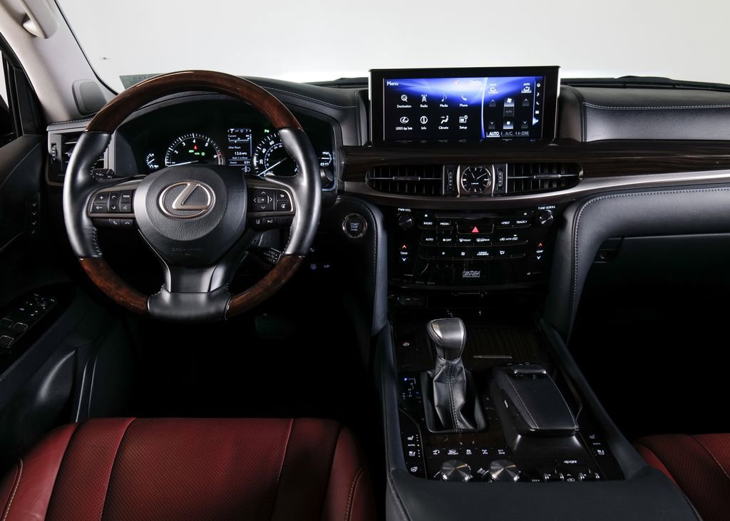 Used 2018 Lexus LX 570 4WD image 14