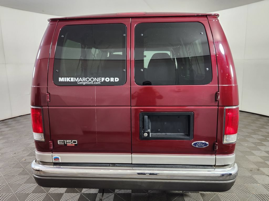 Used 2003 Ford E-150 and Econoline 150 Wagon RWD image 6