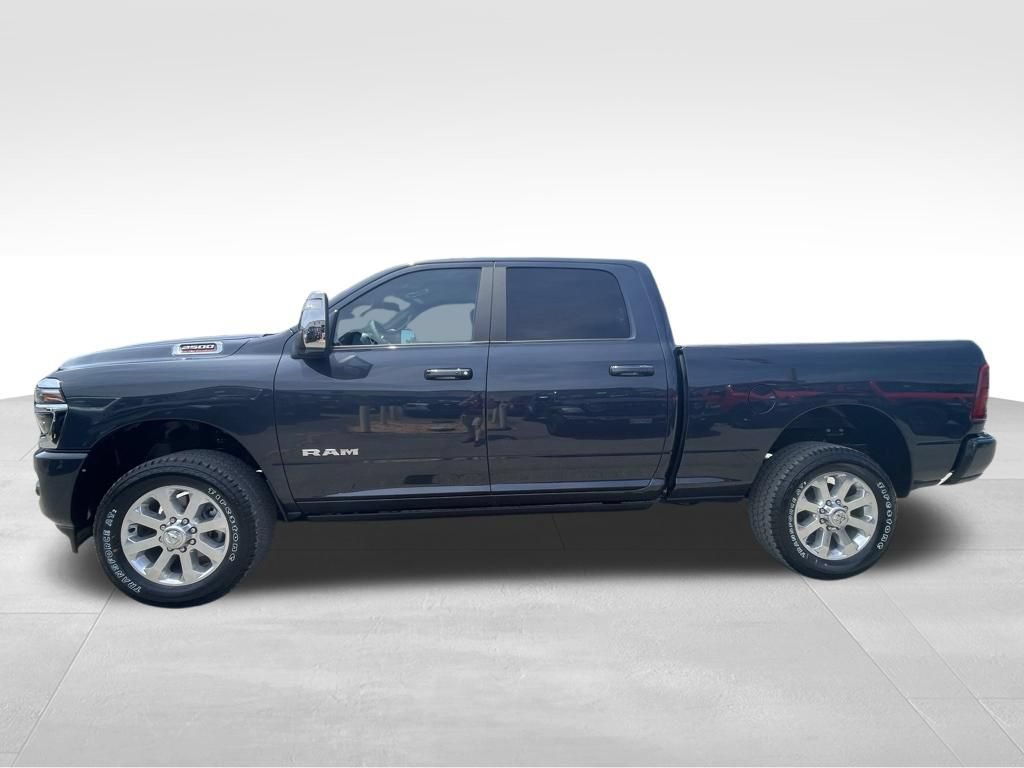 New 2026 RAM 2500 Laramie AWD/4WD image 16