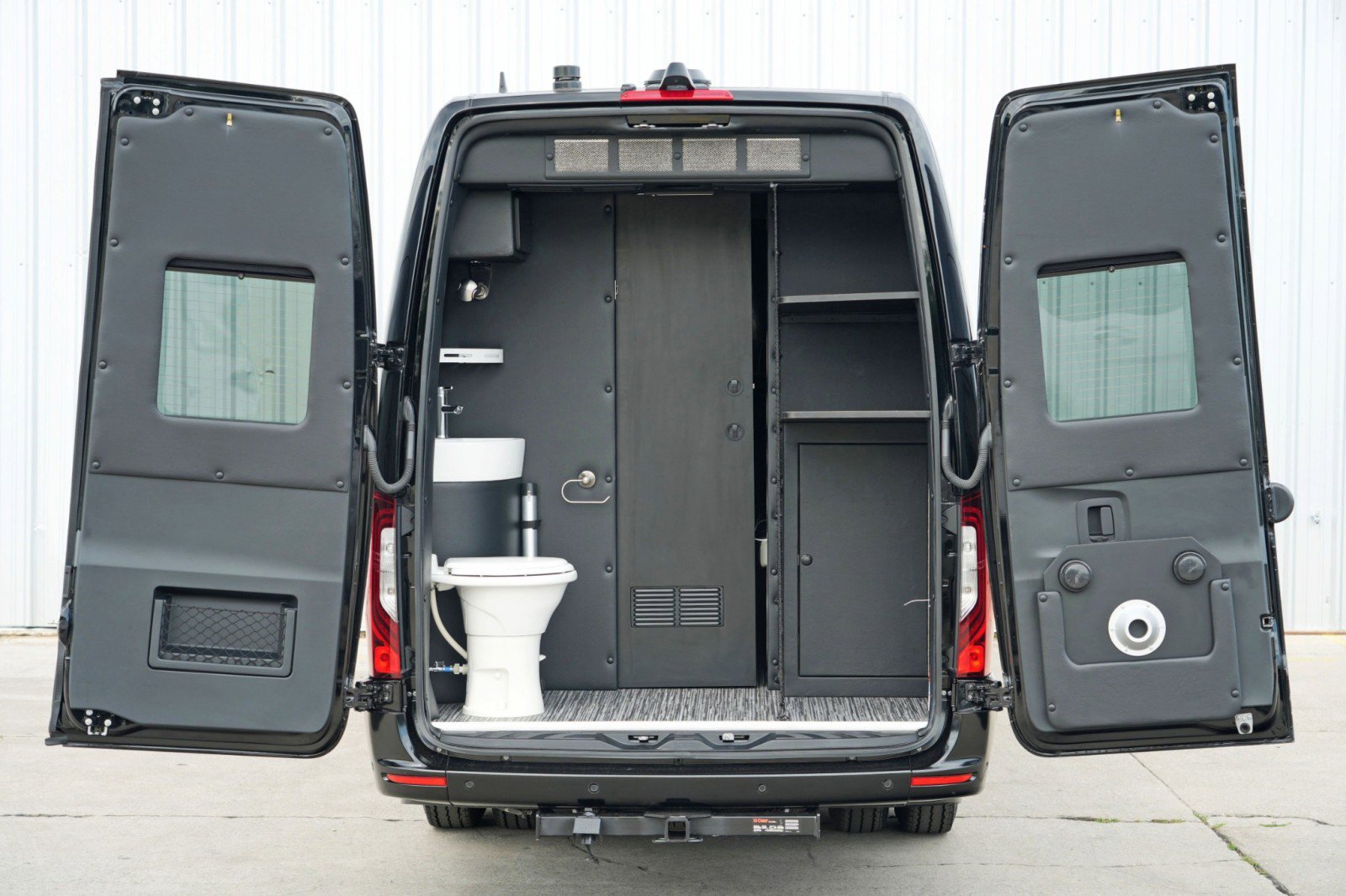 Used 2023 Mercedes-Benz Sprinter 3500 image 10