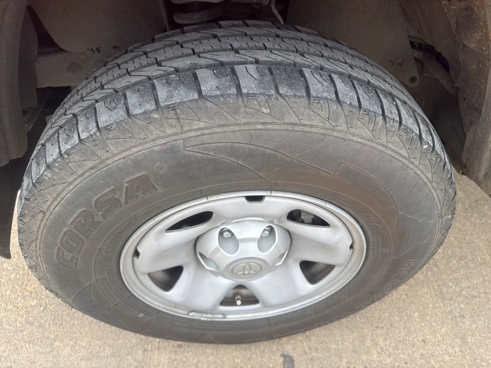 Used 2018 Toyota Tacoma SR w/ SR Convenience Package RWD image 9