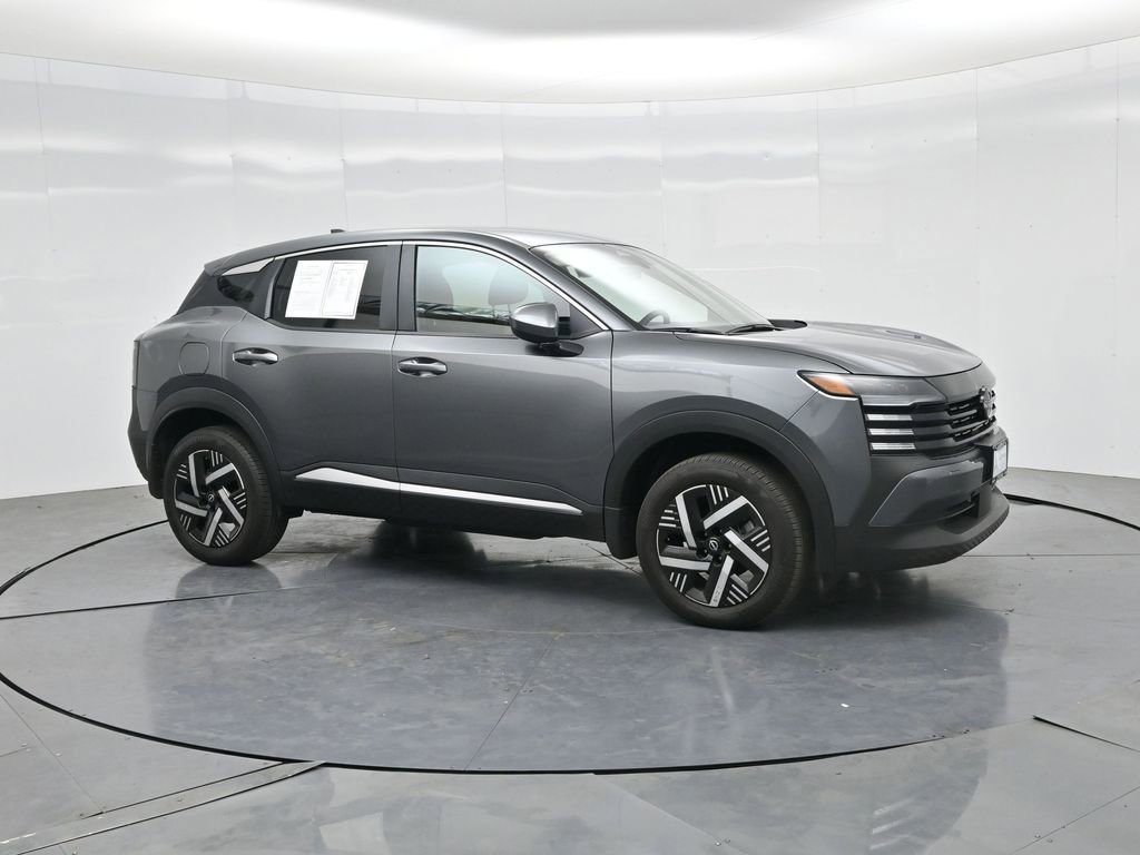 Used 2025 Nissan Kicks SV image 25