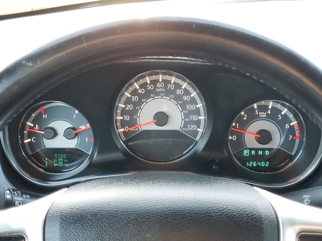 Used 2013 Chrysler 200 Touring FWD image 25