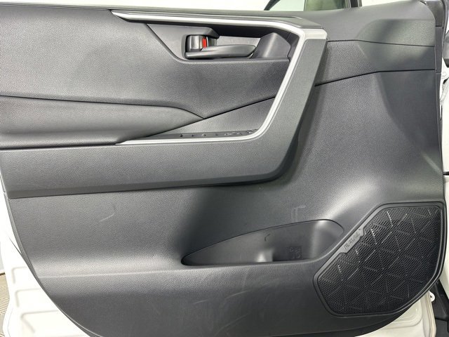 Used 2023 Toyota RAV4 LE image 23