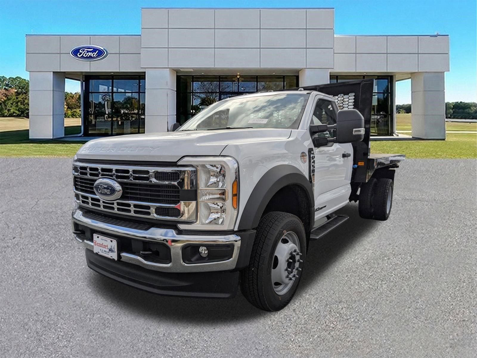 New 2025 Ford F450 XL w/ XL Chrome Package RWD image 8