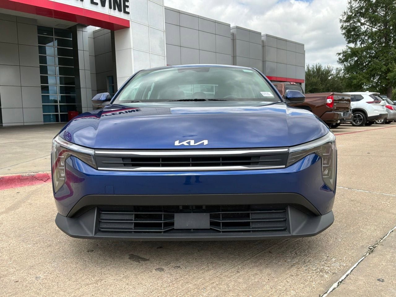 Used 2025 Kia K4 FWD image 3