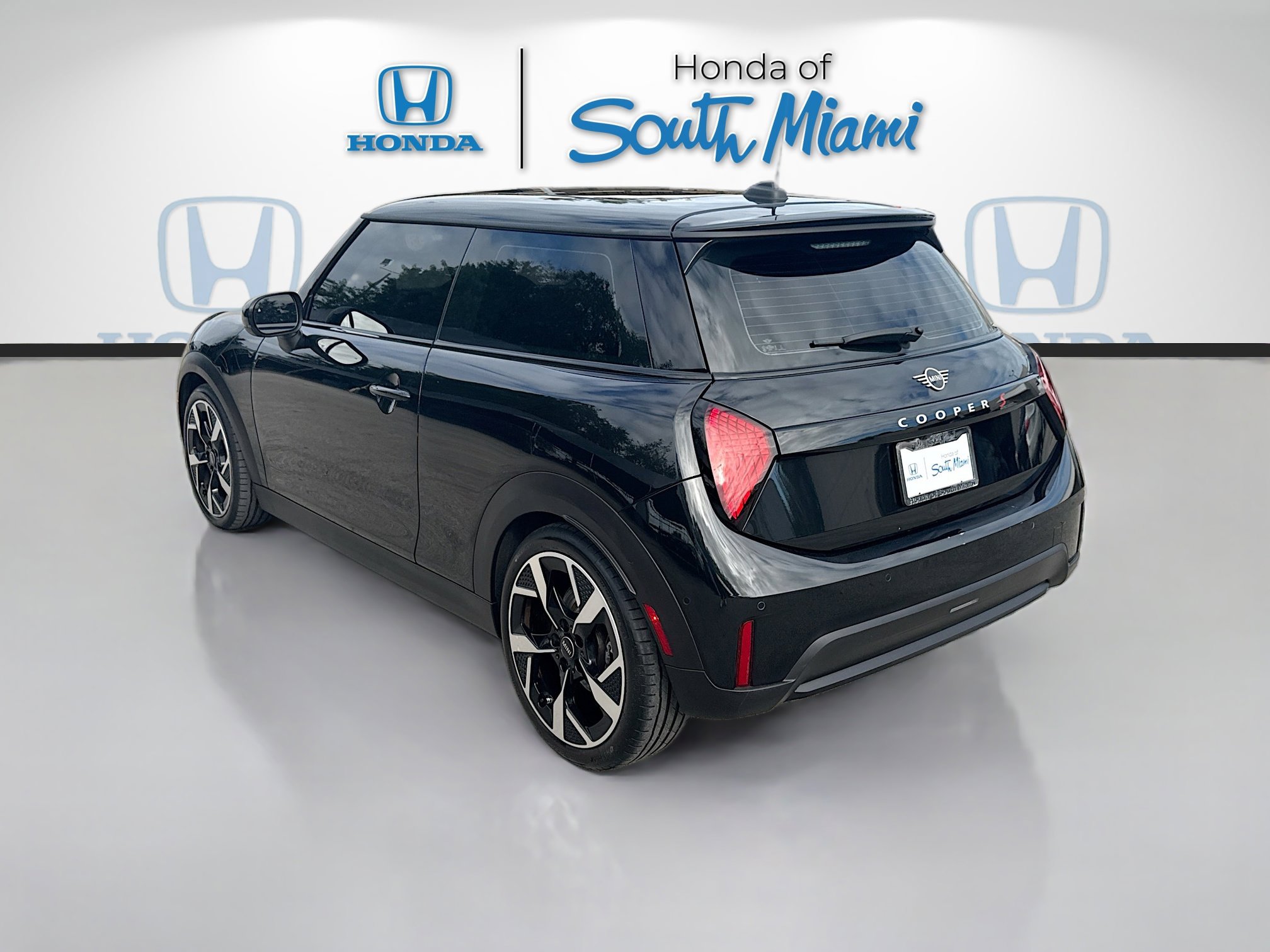 Used 2025 MINI Cooper S image 5