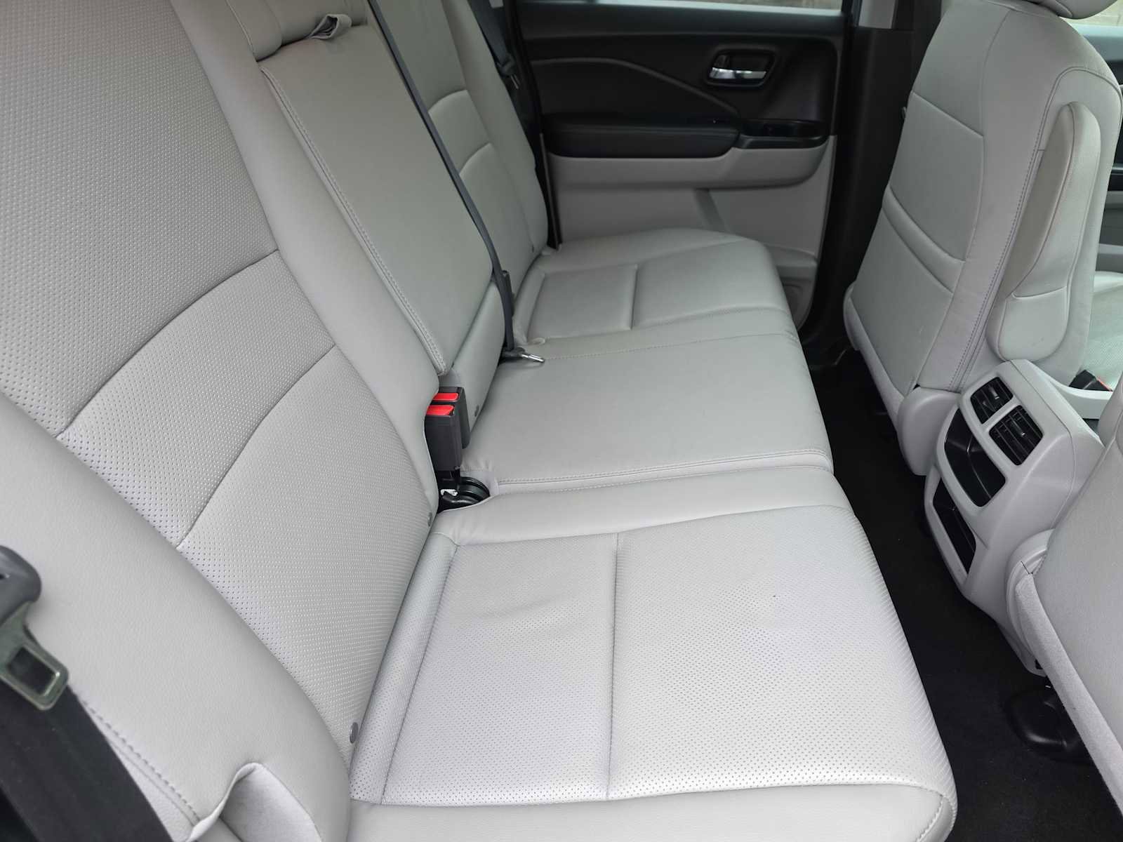 Used 2018 Honda Ridgeline RTL image 17