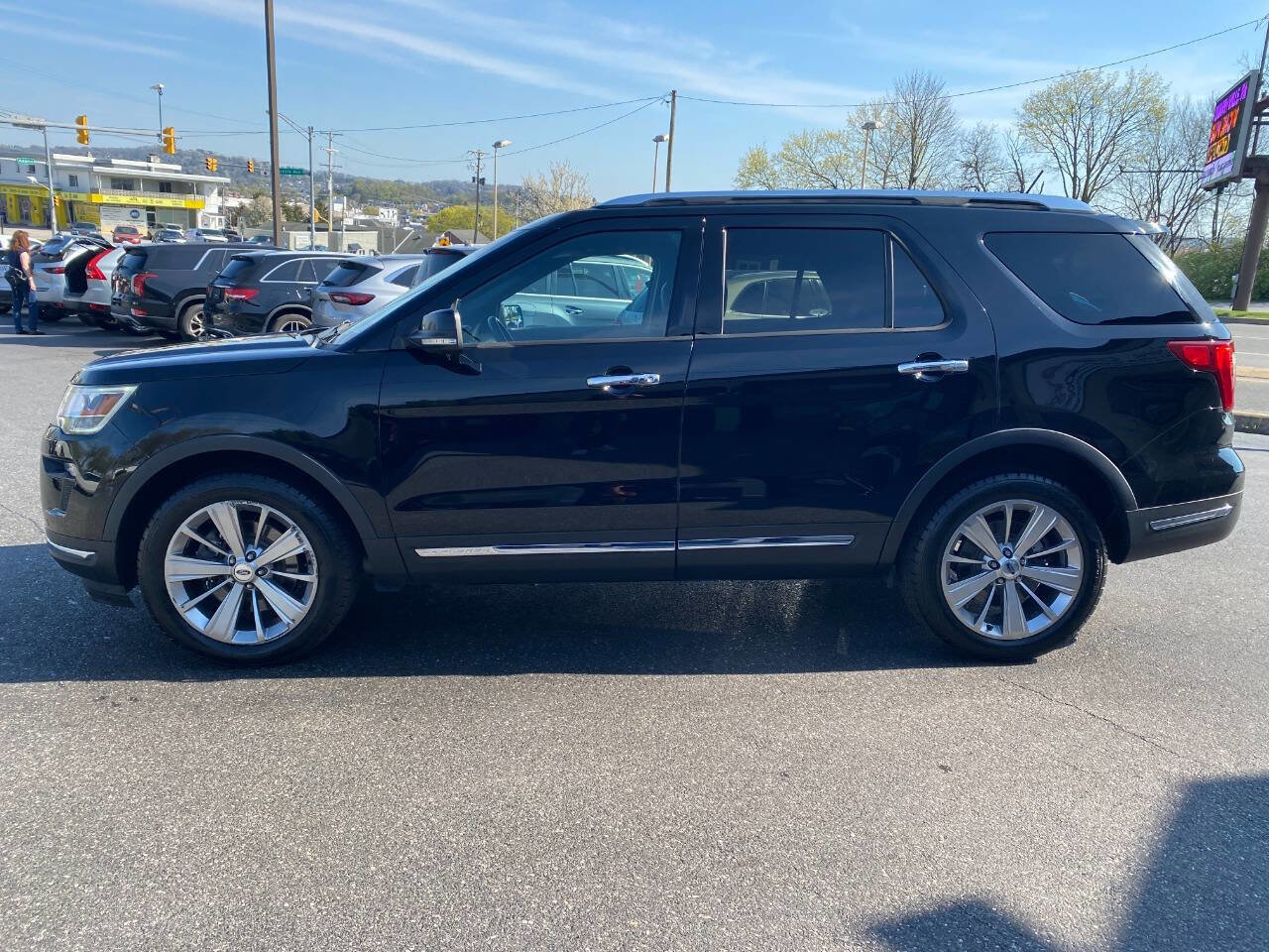 Used 2018 Ford Explorer Limited AWD/4WD image 6