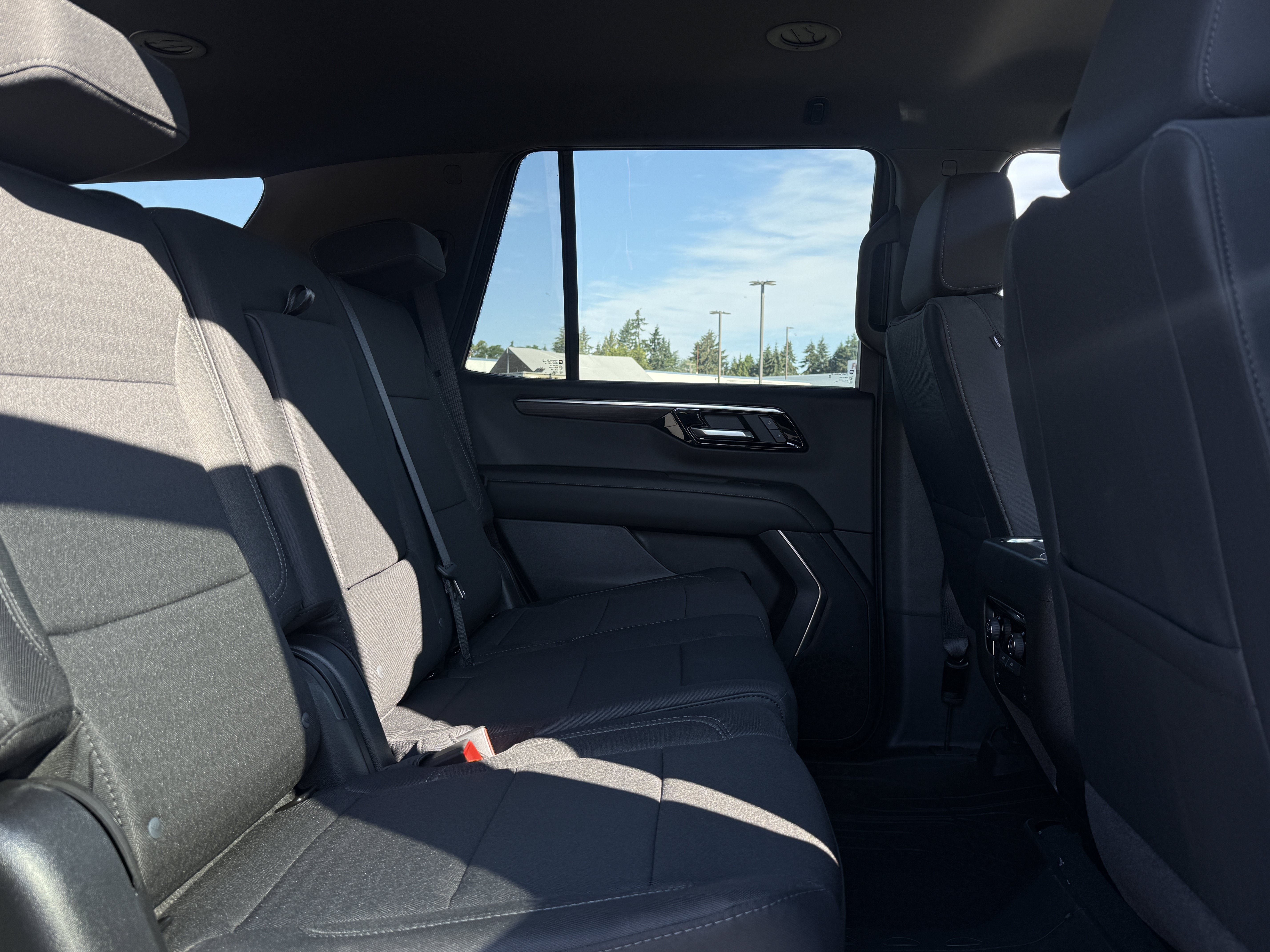 New 2026 Chevrolet Tahoe LS w/ LPO, Dark Essentials Package AWD/4WD image 26