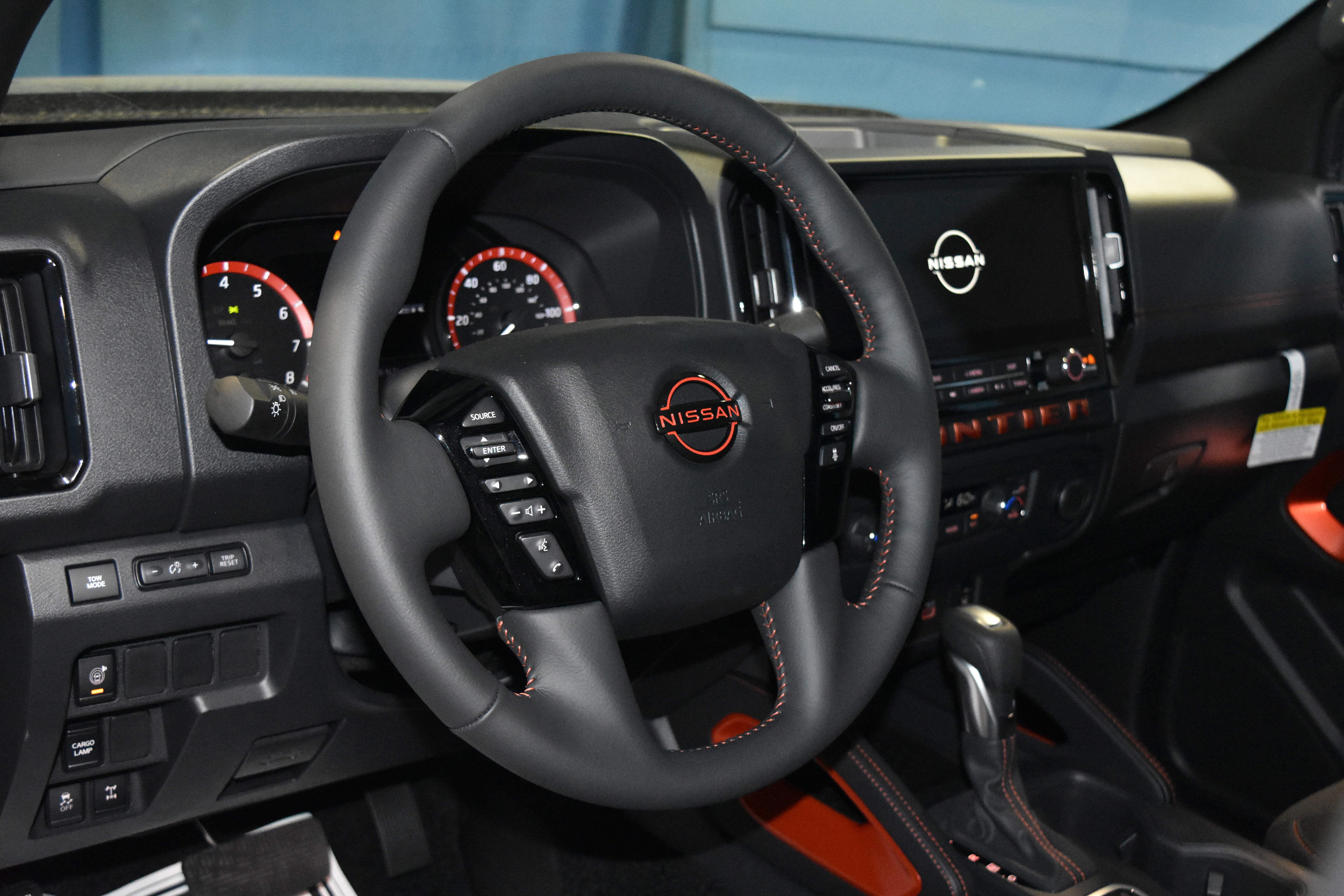 New 2026 Nissan Frontier PRO-4X w/ Tow Package AWD/4WD image 2