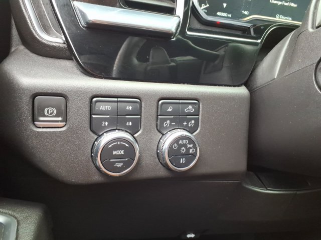 Used 2023 GMC Sierra 1500 SLT w/ SLT Premium Plus Package AWD/4WD image 34