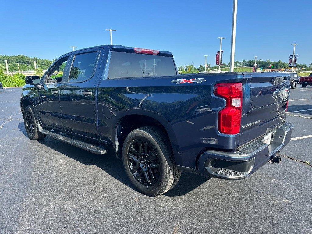 Used 2022 Chevrolet Silverado 1500 Custom AWD/4WD image 6