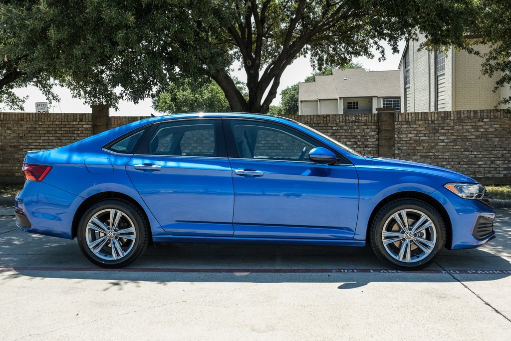 Used 2022 Volkswagen Jetta SE FWD image 15