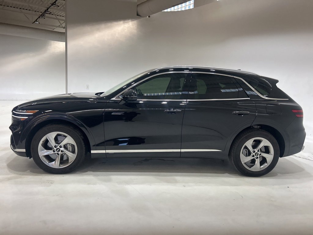 Used 2026 Genesis GV70 2.5T Advanced image 2