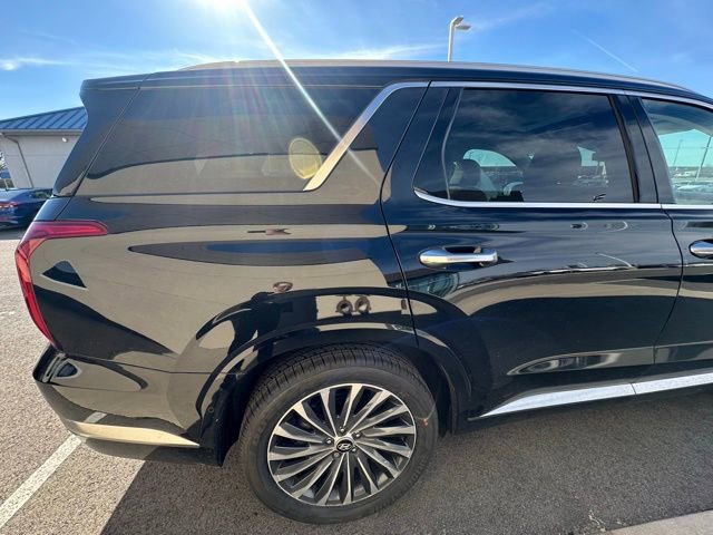 Used 2024 Hyundai Palisade Calligraphy image 7