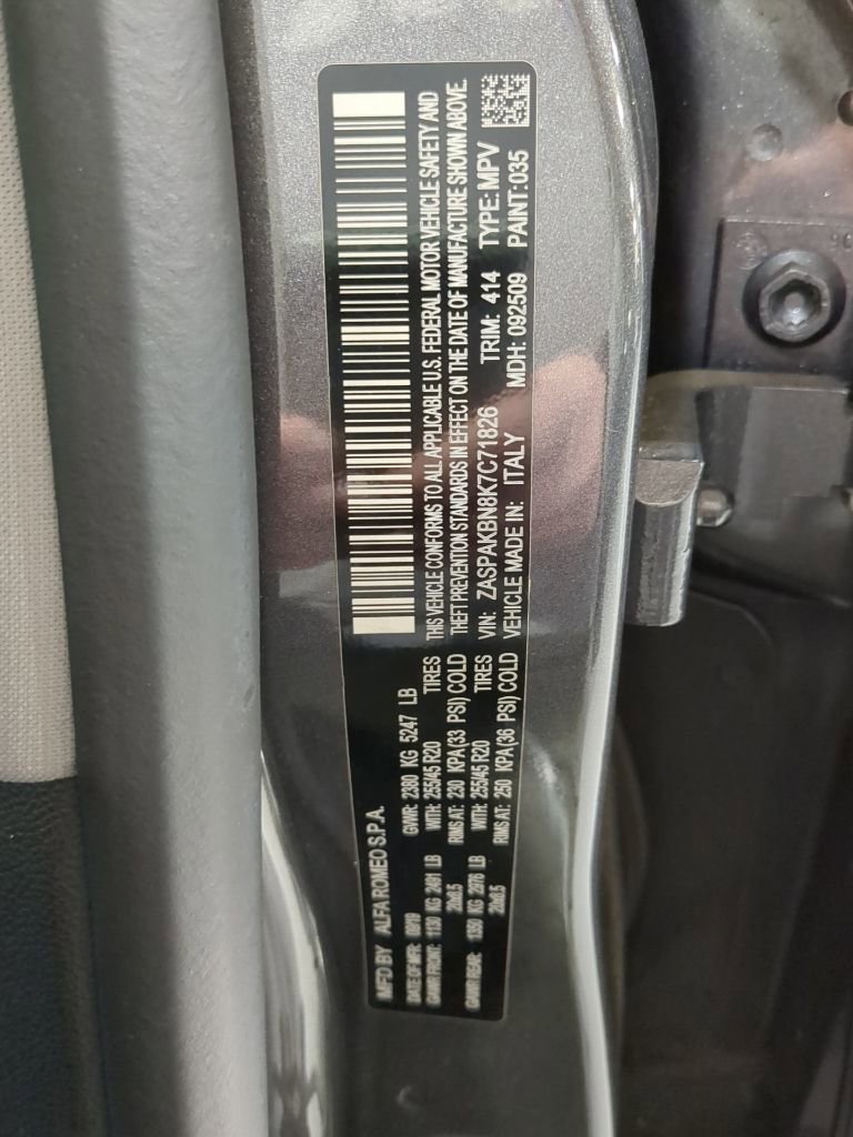 Used 2019 Alfa Romeo Stelvio Ti w/ Nero Edizione image 13