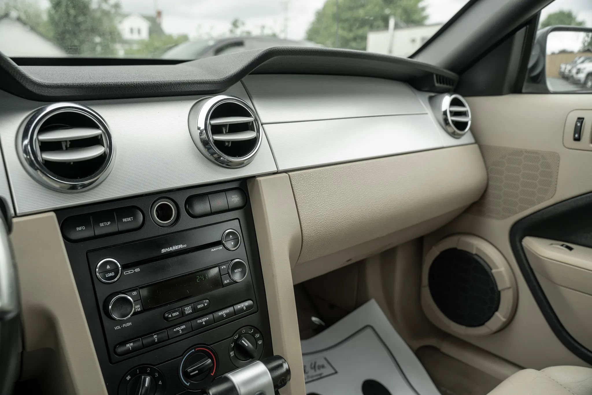 Used 2009 Ford Mustang Convertible RWD image 20
