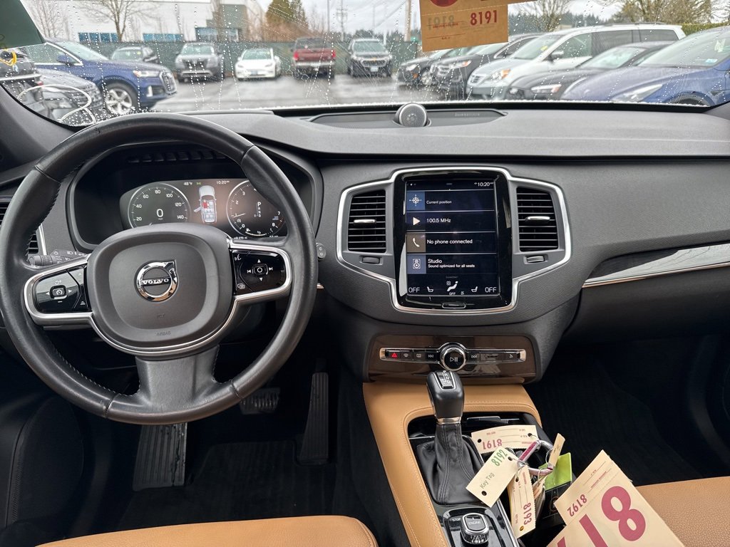 Used 2017 Volvo XC90 T6 Momentum w/ Vision Package image 9