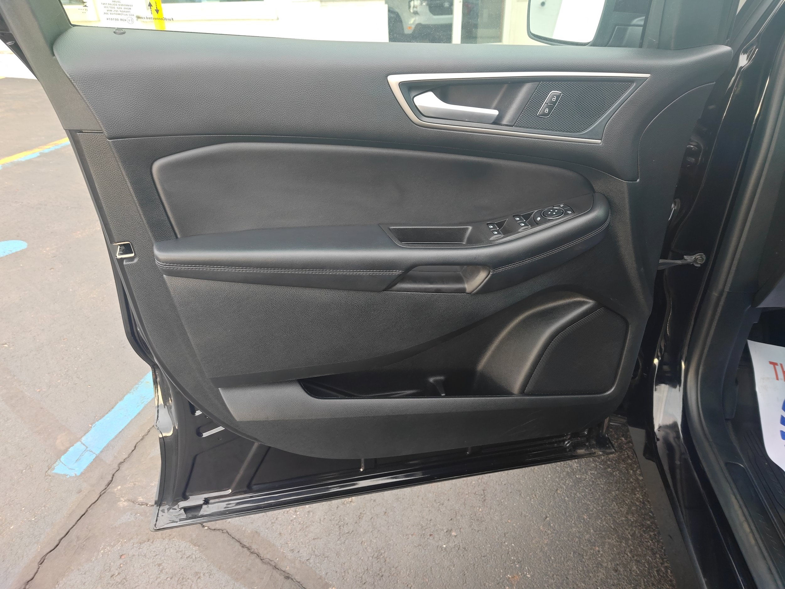 Used 2024 Ford Edge SEL w/ Convenience Package AWD/4WD image 10