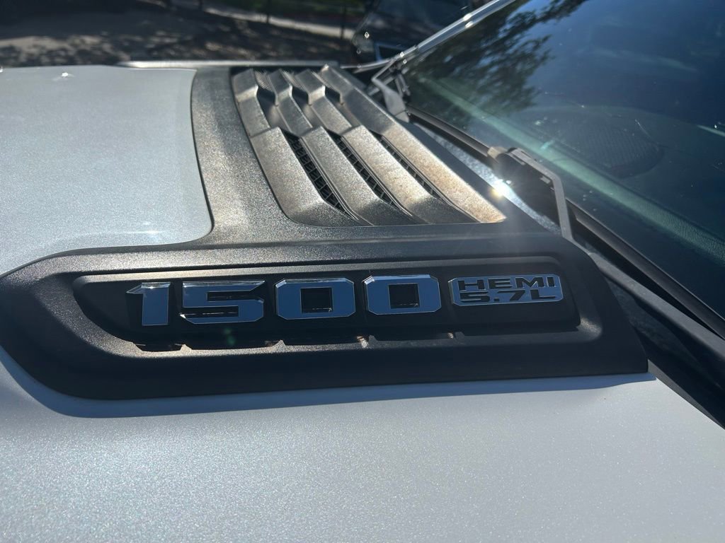 Used 2020 RAM 1500 Laramie w/ Sport Appearance Package image 9