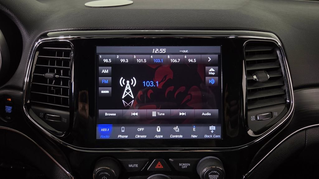 Used 2019 Jeep Grand Cherokee Limited w/ Trailer Tow Group IV AWD/4WD image 23