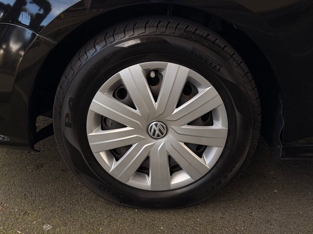 Used 2015 Volkswagen Jetta S image 51
