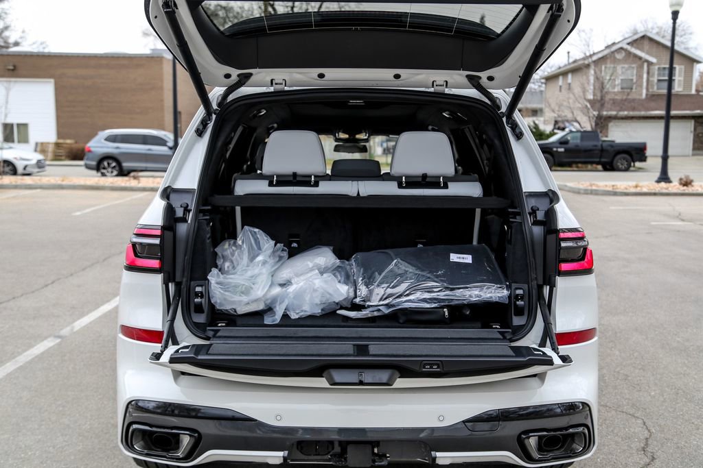 New 2026 BMW X7 xDrive40i w/ M Sport Package image 27