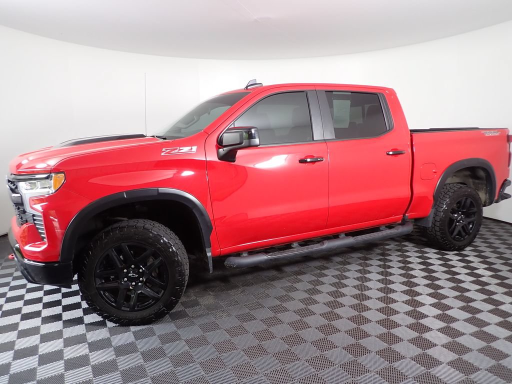 Used 2024 Chevrolet Silverado 1500 LT Trail Boss w/ Convenience Package II AWD/4WD image 11