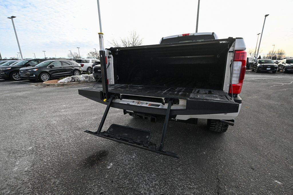 Used 2017 Ford F250 Platinum w/ Platinum Ultimate Package image 17