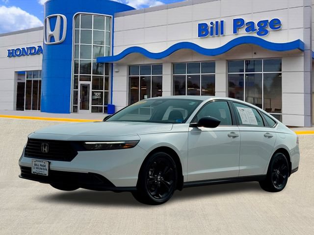 Certified 2025 Honda Accord SE image 2
