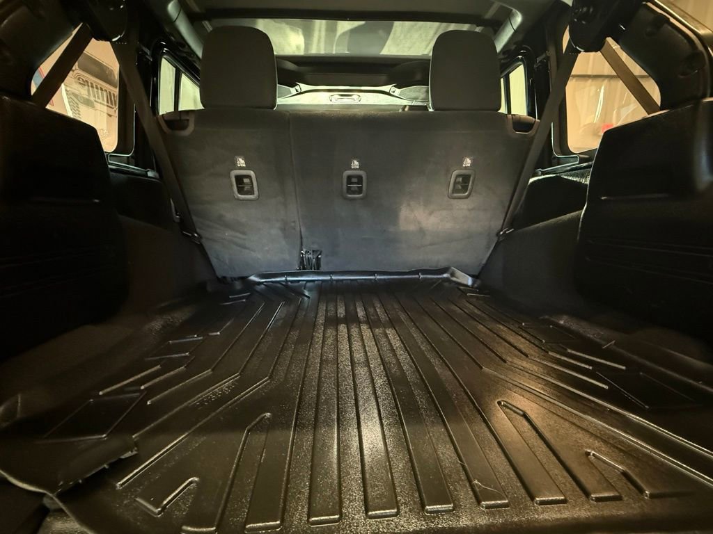 Used 2021 Jeep Wrangler Unlimited Rubicon image 22