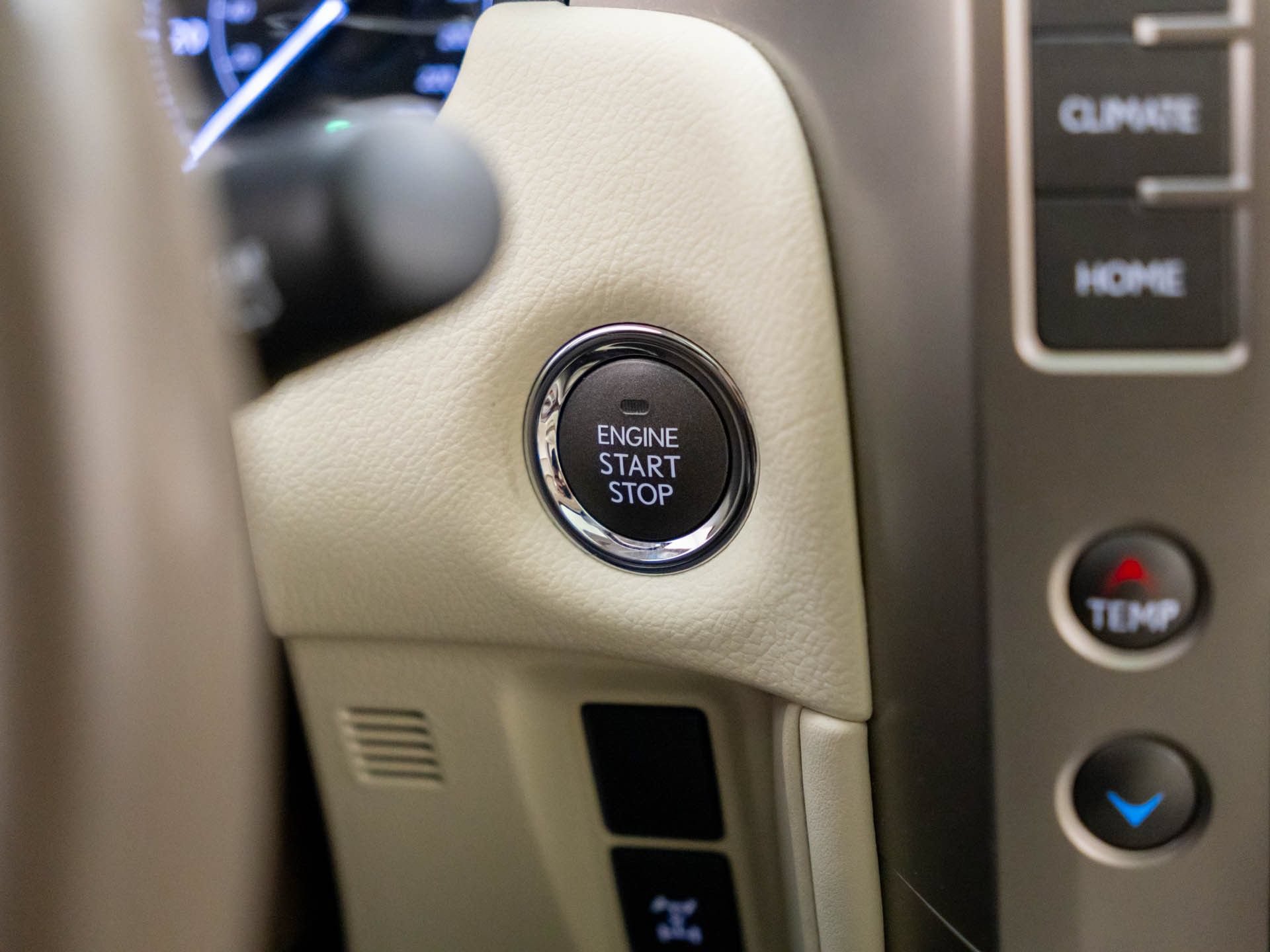 Used 2019 Lexus GX 460 Premium w/ Premium Package AWD/4WD image 27