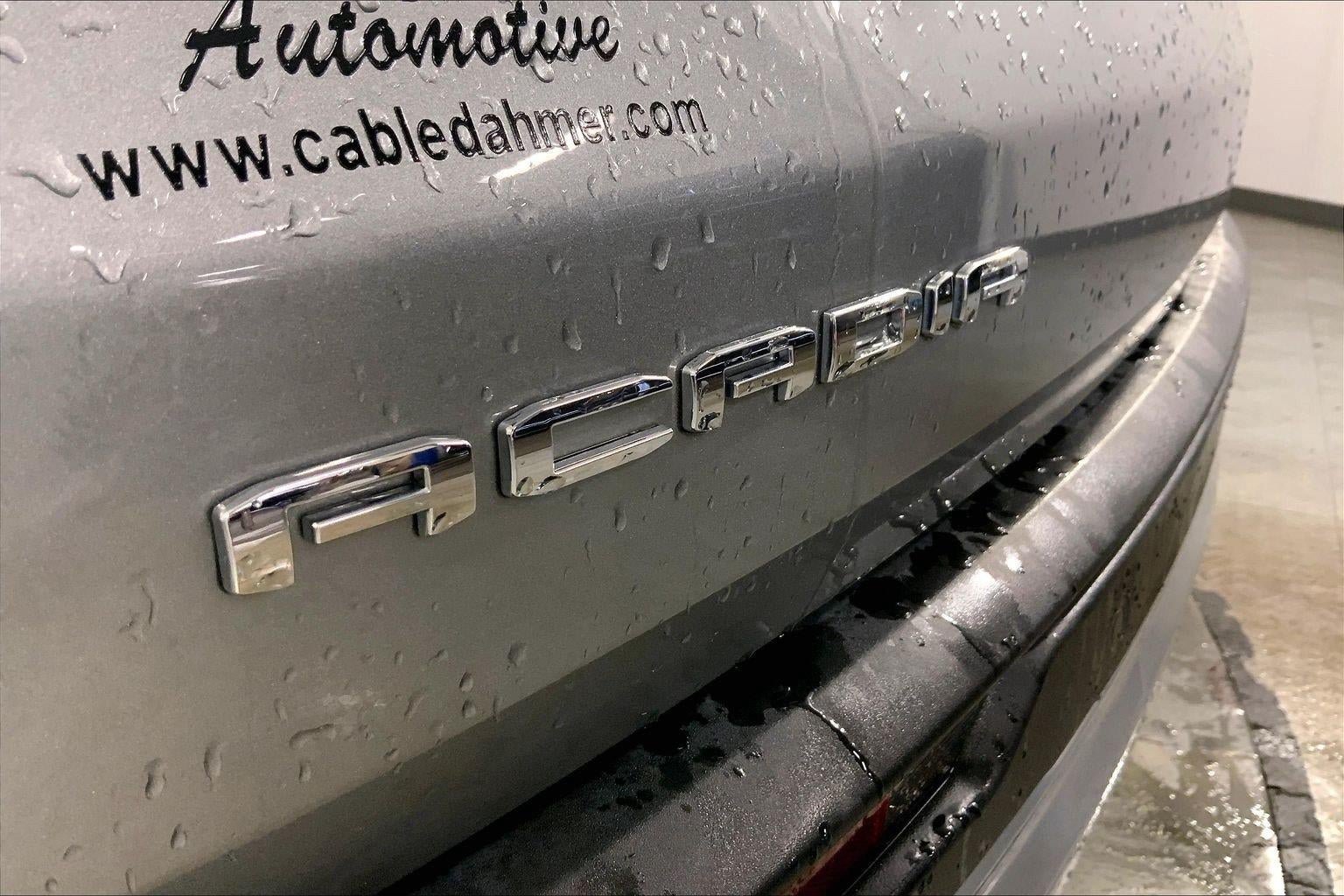 Used 2025 GMC Acadia Elevation FWD image 8