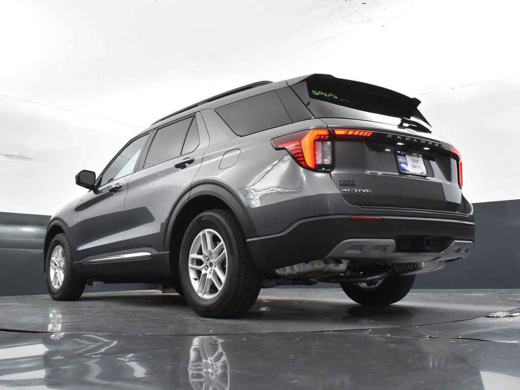 New 2025 Ford Explorer Active w/ Active Comfort Package image 35