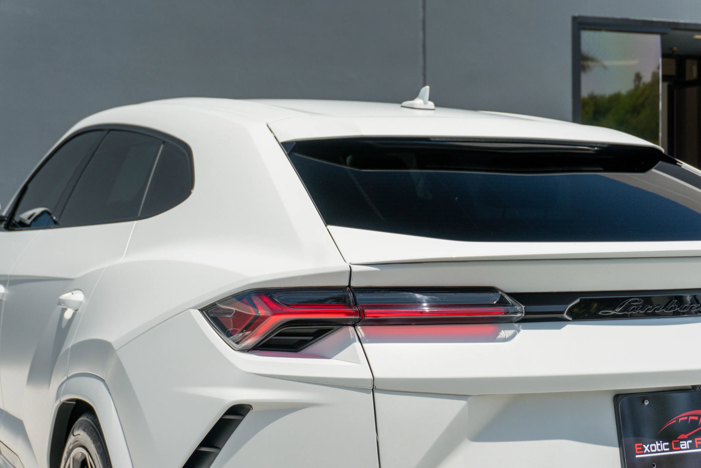 Used 2020 Lamborghini Urus AWD/4WD image 40