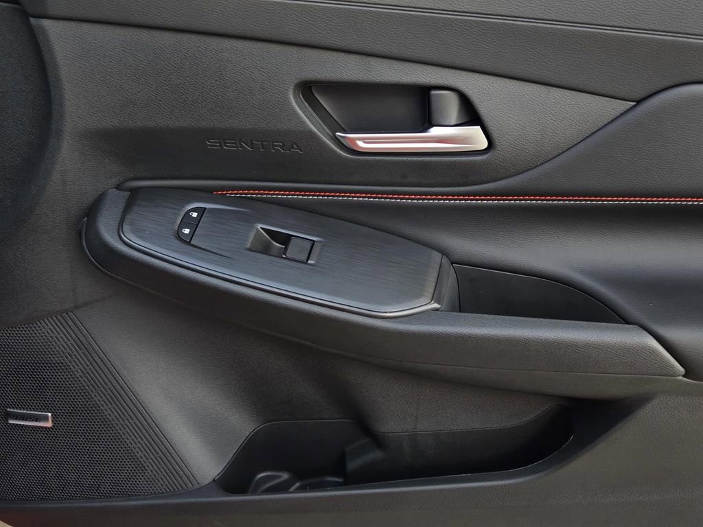 New 2026 Nissan Sentra SR w/ SR Premium Package FWD image 8