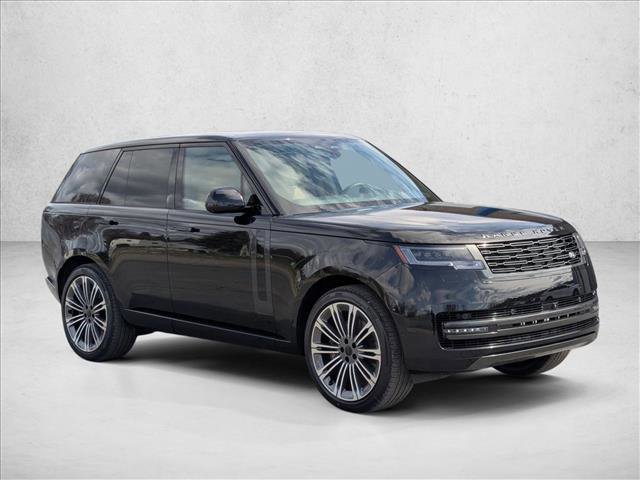 New 2026 Land Rover Range Rover SE video 3
