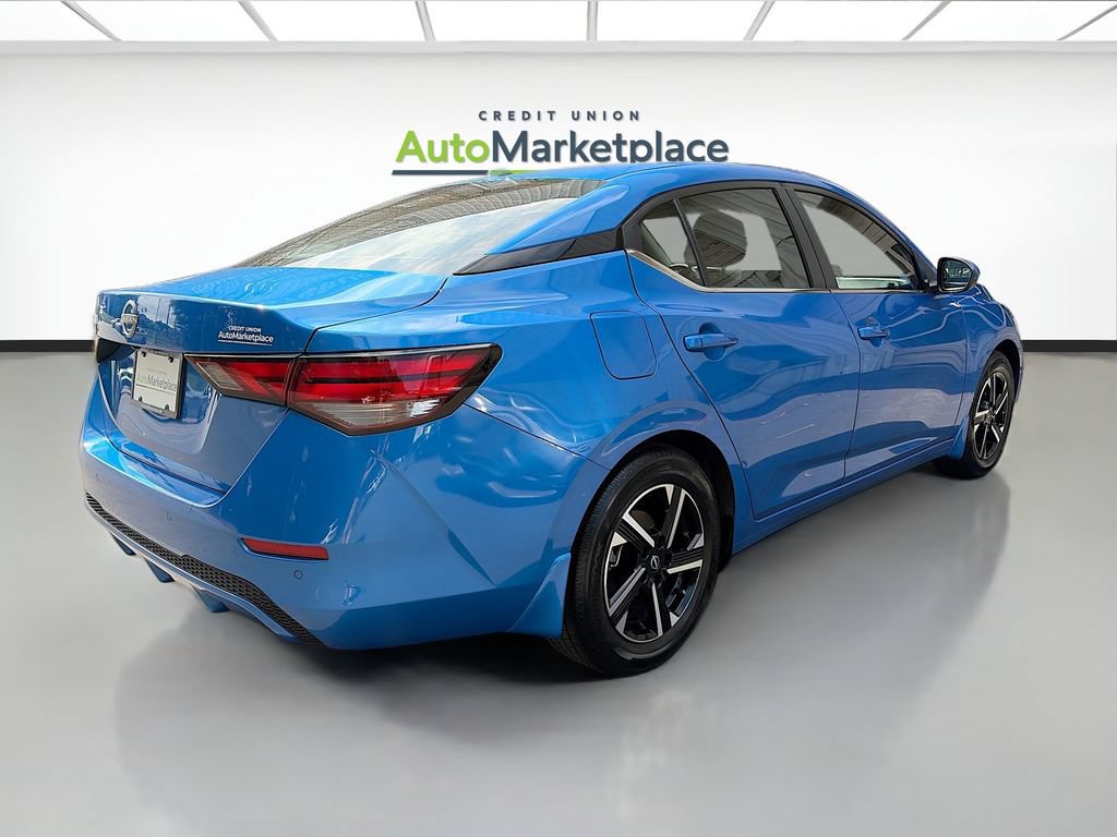 Used 2025 Nissan Sentra SV FWD image 7