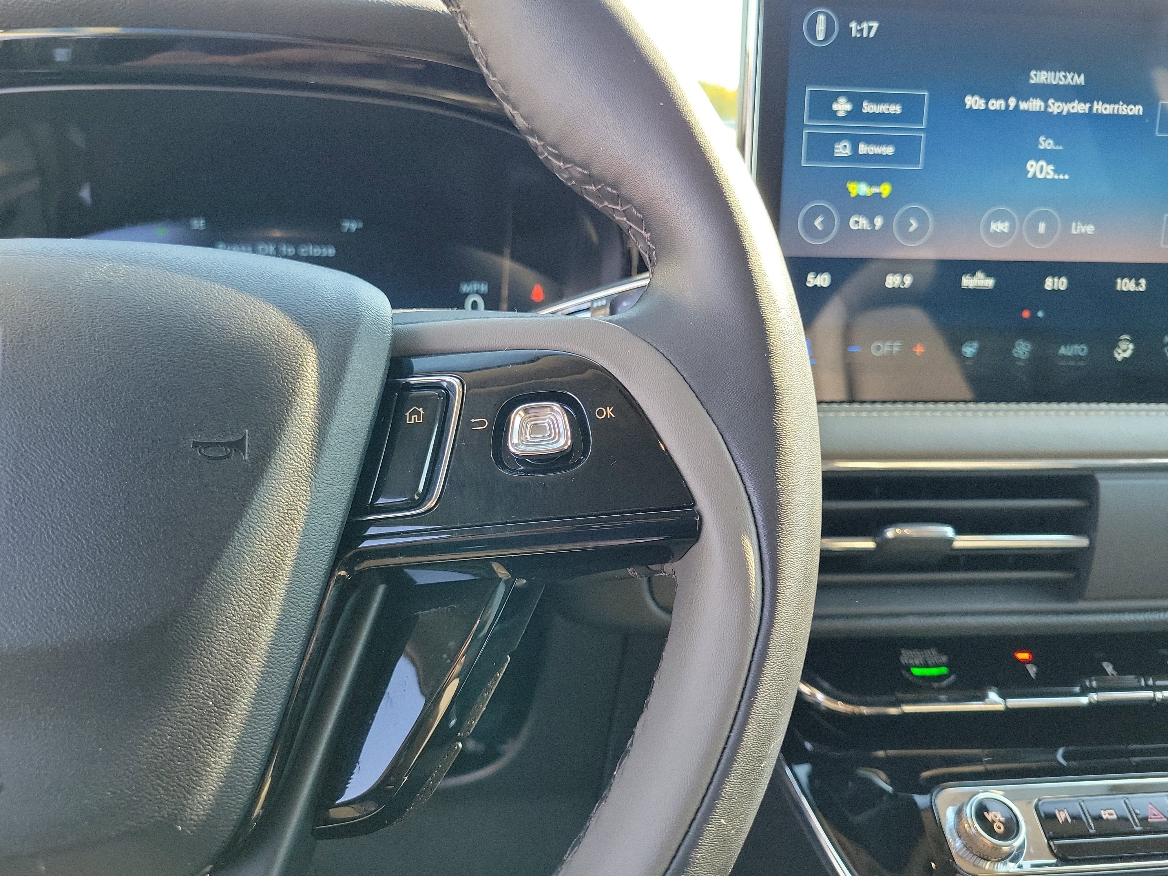 Certified 2024 Lincoln Corsair AWD w/ Equipment Group 101A image 24