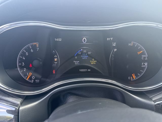 Used 2020 Jeep Grand Cherokee Overland AWD/4WD image 12