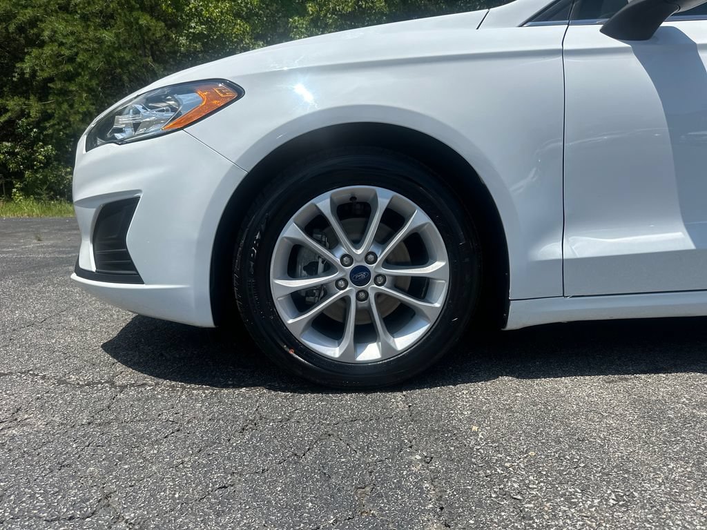 Used 2020 Ford Fusion SE FWD image 27