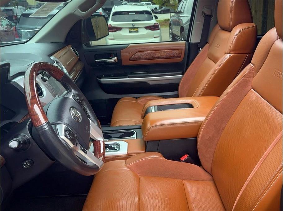 Used 2018 Toyota Tundra Platinum AWD/4WD image 16